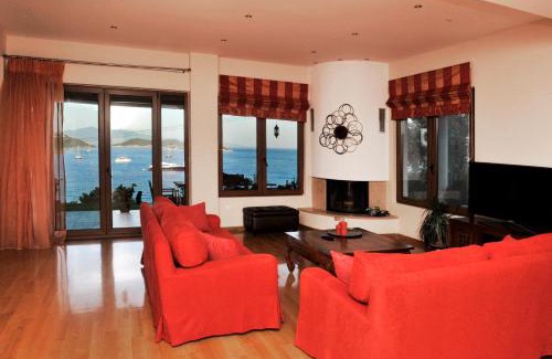 Katsarou Casa | Poseidon villa m ammos