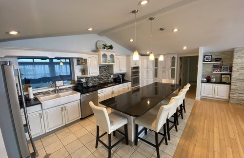 New Bedford Casa | Poseidons Palace - Pool Oasis - Beach View -2.0