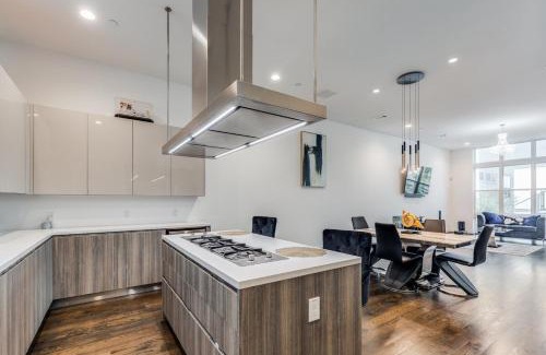 Spring Branch East Casa | Posh Italian home with a rooftop terrace!