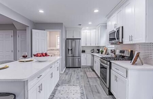 Plainfield Casa | Posh Living Cozy Haven 1