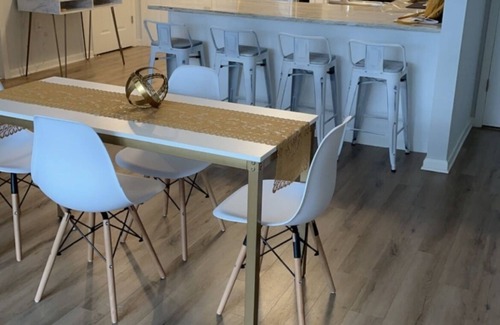 Carteret Casa | Posh Luxurious Getaway w/ Rental Car + Garaged parking