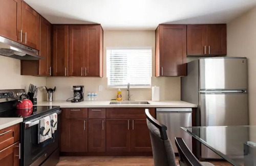 West San Jose Apartamento | Posh place near Santana Row for vacation/business