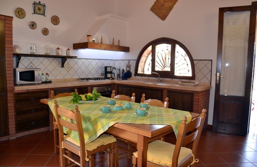 Partinico Villa | Fantástica Villa Carla con piscina privada en medio del campo siciliano