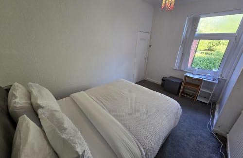 Manchester Casa | Poshval