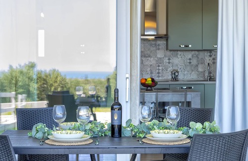 La Muddizza Apartamento | Posidonia by Interhome