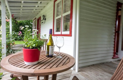 Egmont Village Casa | Post Office Cottage - Self catering, escape to the country