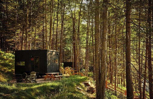 Town of Colchester Cabina | Postcard Cabins Western Catskills