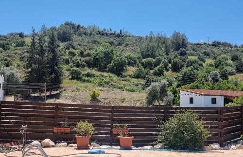 Steni Casa | Potamos Private Suites