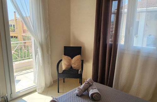 Corfu Town Casa | Potamos Townhouse & Shared Garden
