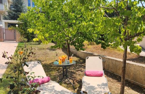 Corfu Town Casa | Potamos Townhouse & Shared Garden