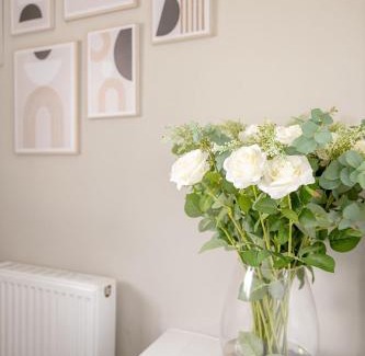 Ainley Top Casa | Pottery Place, Central Huddersfield, sleeps 7
