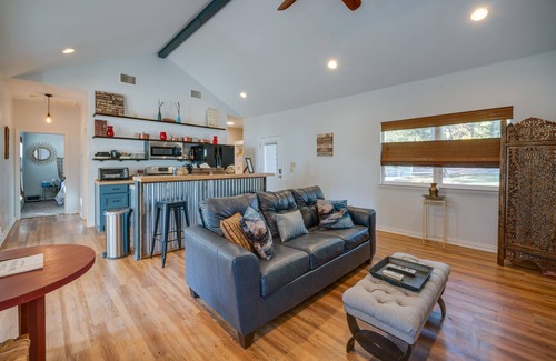 Pottsboro Casa | Pottsboro Vacation Rental - Walk to Lake Texoma!