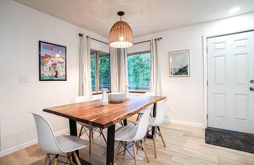 Poulsbo Casa | Poulsbo Scandinavian Retreat 2 blocks to DT