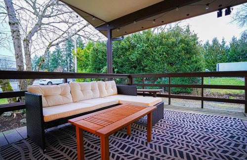 Poulsbo Casa | Poulsbo Scandinavian Retreat 2 blocks to DT