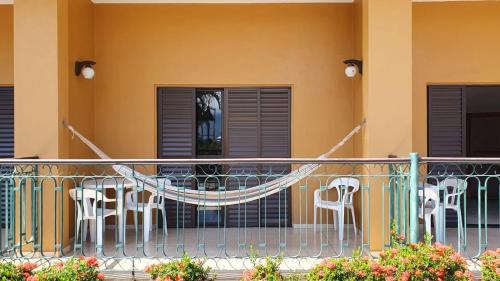 Pereque Hotel | Pousada Casa Amarela