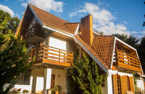 Jardim Andira Hotel | Pousada Château dos Fontes