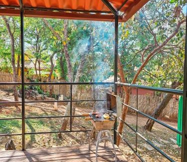 Serra do Cipo Cabina | Pousada Cipó Container Chalés Privativos com lareira - Centro da cidade