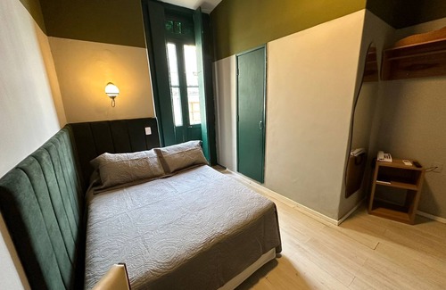 Dois de Julho Hotel | Pousada Colonial Chile