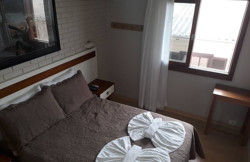 Gramado Apartamento | Pousada dos Passaros Gramado 203 - Free Wi-Fi