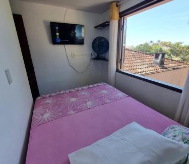 Ubatuba Apartamento | Pousada Happy - 300m da Praia do Itaguaçú