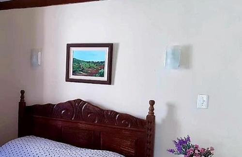 Sao Pedro da Serra Hotel | Pousada Lírio do Campo