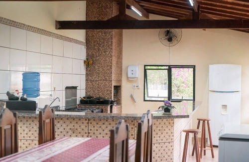 Socorro Casa | Pousada só pra mim com 4 Suítes , Lago, Piscina, Campinho Pomar, Sky, Wifi,