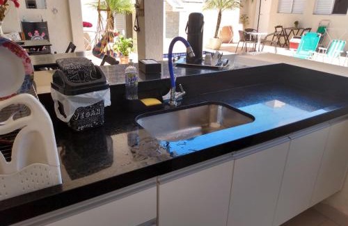 Vila Julia Casa | Pousada Sanlubia Enseada Guarujá