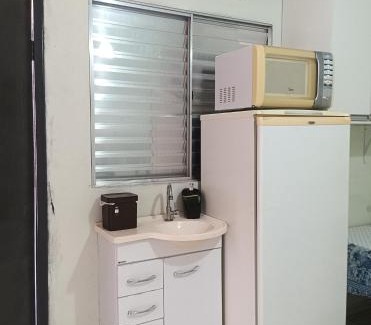 Londrina Casa | Pousada Santos lll, kitnet confortável com ar condicionado