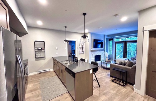 Sun Peaks Casa | Powder Heights Unit 17
