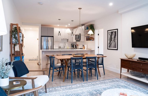 Revelstoke Condominio | Powder Pines Retreat Revelstoke Vacation