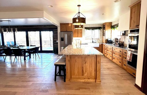 Stearns County Cabina | Powder Ridge Ski Hill Area! Spacious & Secluded 6-bedroom cabin/house Kimball