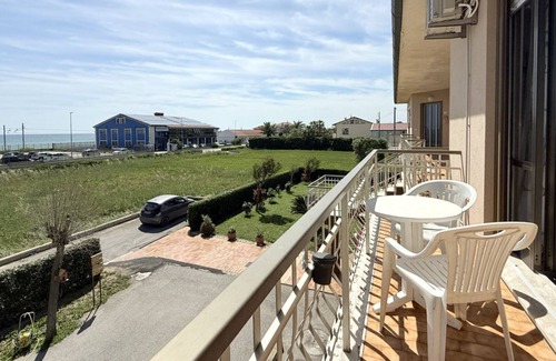 Porto Potenza Picena Apartamento | PP07 – Porto Potenza, Three-Room Apartment with Sea View and Air Conditioning