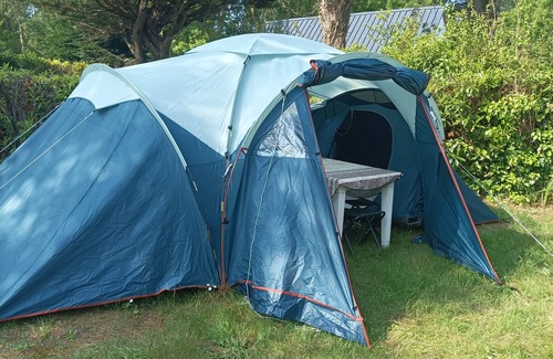 Plestin-les-Greves Cabina | Près des Plages, vue mer en Pleine Nature, Tente 3 Chambres Prête a L'emploi