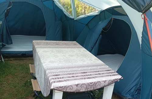 Plestin-les-Greves Cabina | Près des Plages, vue mer en Pleine Nature, Tente 3 Chambres Prête a L'emploi