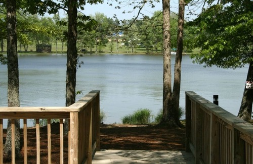 Gasburg Cabina | Pr Lake Gaston Lodge - Alquiler de lago asequible