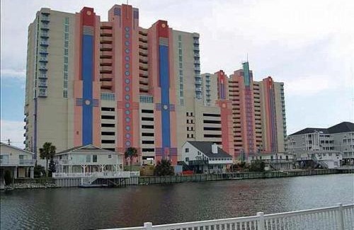 Cherry Grove Beach Apartamento | PR702 Prince Resort Oceanfront Lockout 2BR plus 1 BR/3B