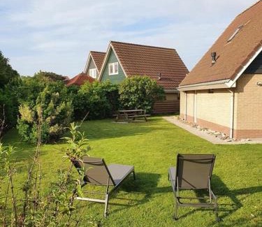 Julianadorp Casa | Prachtig vakantiehuis met afgesloten tuin - 950M van strand Julianadorp
