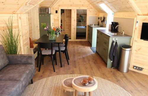 Diever Casa | Prachtige 4p wellness Kota in bos met Sauna en Hottub