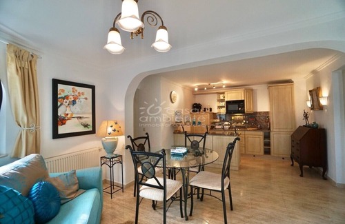 Costa de Benissa Villa | Prachtige Villa Voor 6 Personen met Veel Privacy, Prive Zwembad en Terrassen