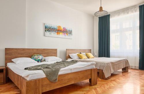 Karlin Apartamento | Prague Days - Spacious 3BDR Apartment - Trendy Neighbourhood