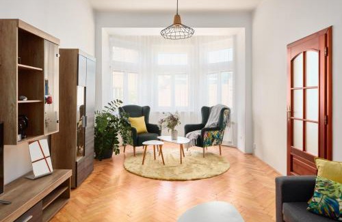 Karlin Apartamento | Prague Days - Spacious 3BDR Apartment - Trendy Neighbourhood