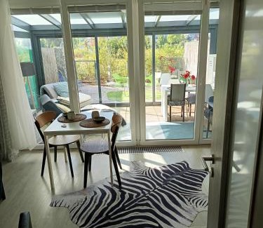 Letnany Apartamento | Praha Letňany, zimní zahrada, parkování v garáži zdarma