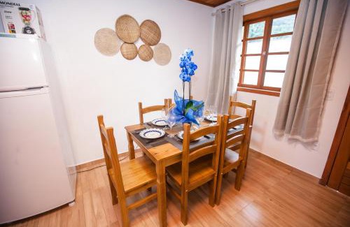 Estaleiro Casa | Praia do Estaleiro-BC, 2 vagas, Ar, Churras e Pet Friendly