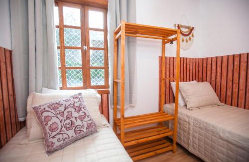 Estaleiro Casa | Praia do Estaleiro-BC, 2 vagas, Ar, Churras e Pet Friendly
