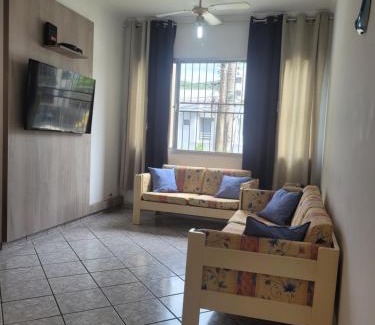 Jardim Sao Miguel Apartamento | Praia Enseada - Apto 03 Quartos - 02 Vagas na Garagem - Com Elevador - 550M da Areia