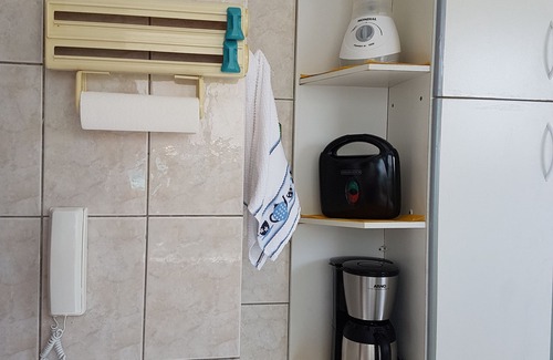 Vila Nova Apartamento | LO MEJOR * A dos cuadras de Praia Forte w / AR, WiFi, Smart TV, Sky, hamaca, garaje