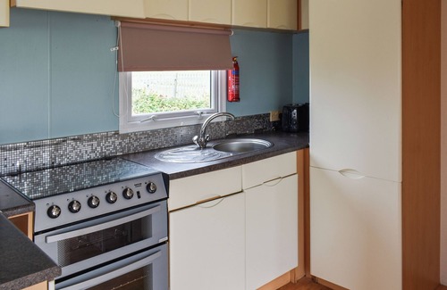 Clacton-on-Sea Cabaña | Praise Machine Caravan Experience
