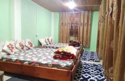 Ghoom Apartamento | Pranav Home - Stay