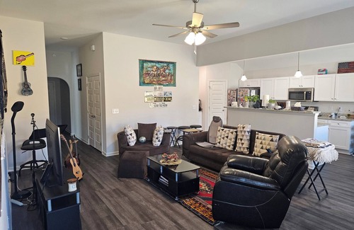 Prattville Casa | Prattville Exquisite Room-WiFi