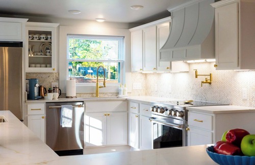 Versailles Casa | Pre-Launch Special Bluegrass Manor Sleeps 14 Bourbon Trl, Keeneland, Airport, UK